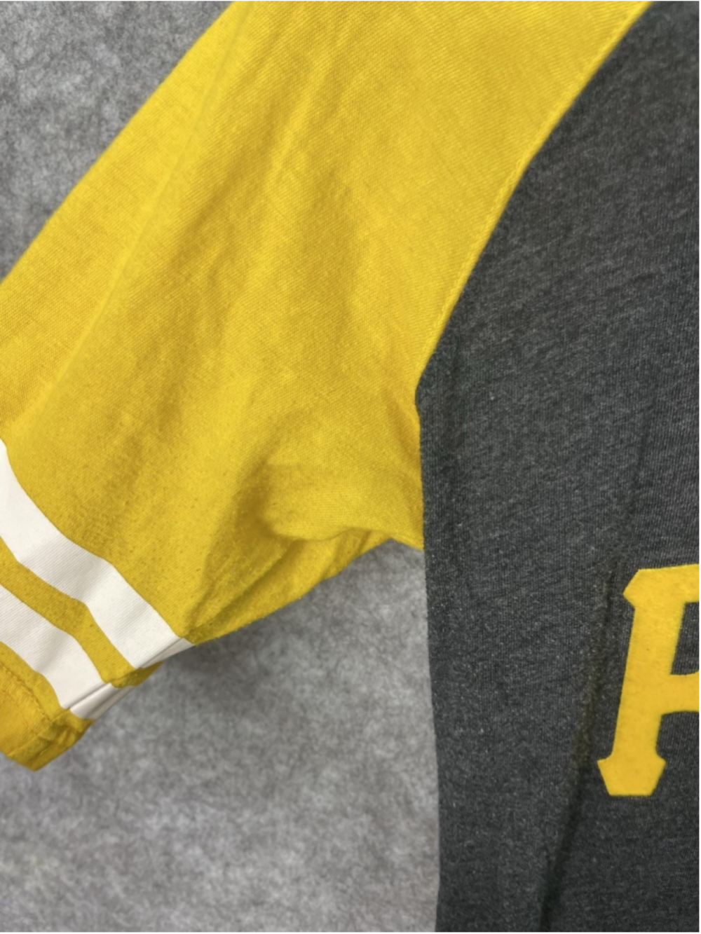 Pittsburgh Pirates Shirt Womens Medium Gray MLB Baseball Nike V Neck Raglan Tee - Picture 5 of 8